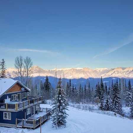 Lush Mountain Accommodations Golden Eksteriør bilde