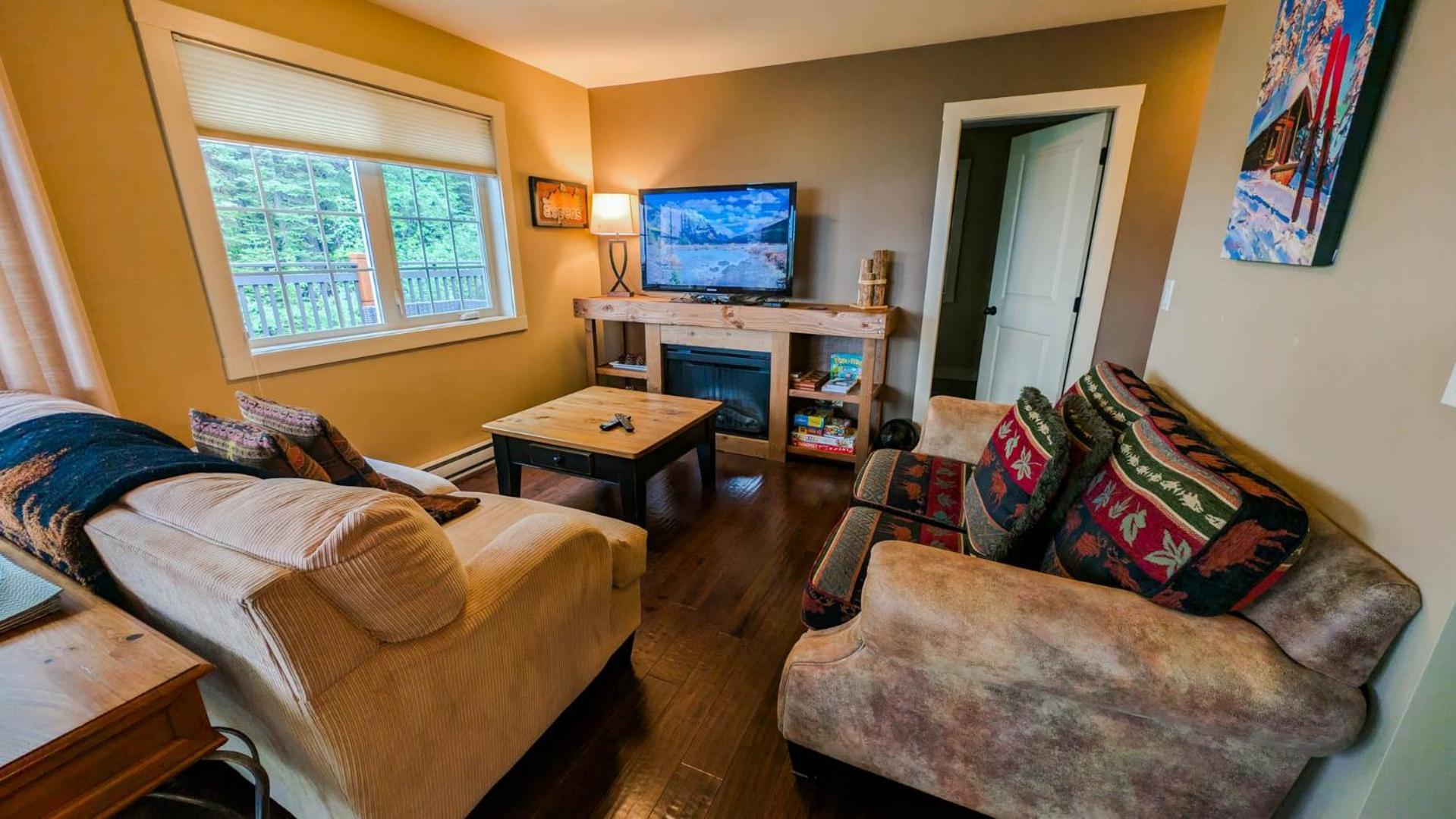 Lush Mountain Accommodations Golden Rom bilde