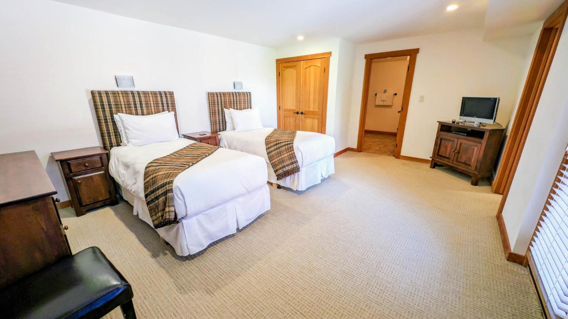 Lush Mountain Accommodations Golden Rom bilde