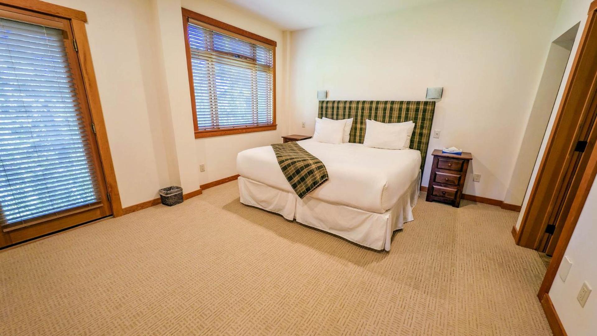 Lush Mountain Accommodations Golden Rom bilde