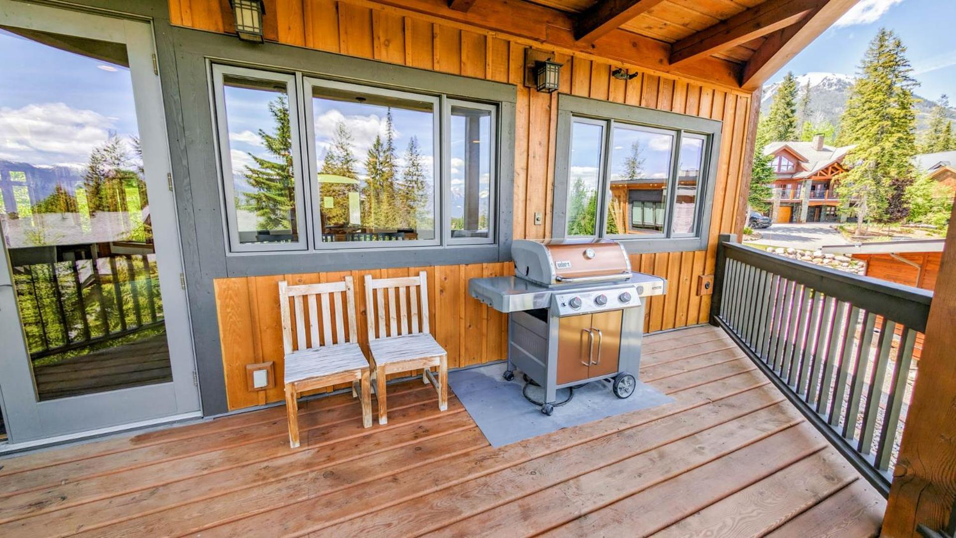 Lush Mountain Accommodations Golden Rom bilde