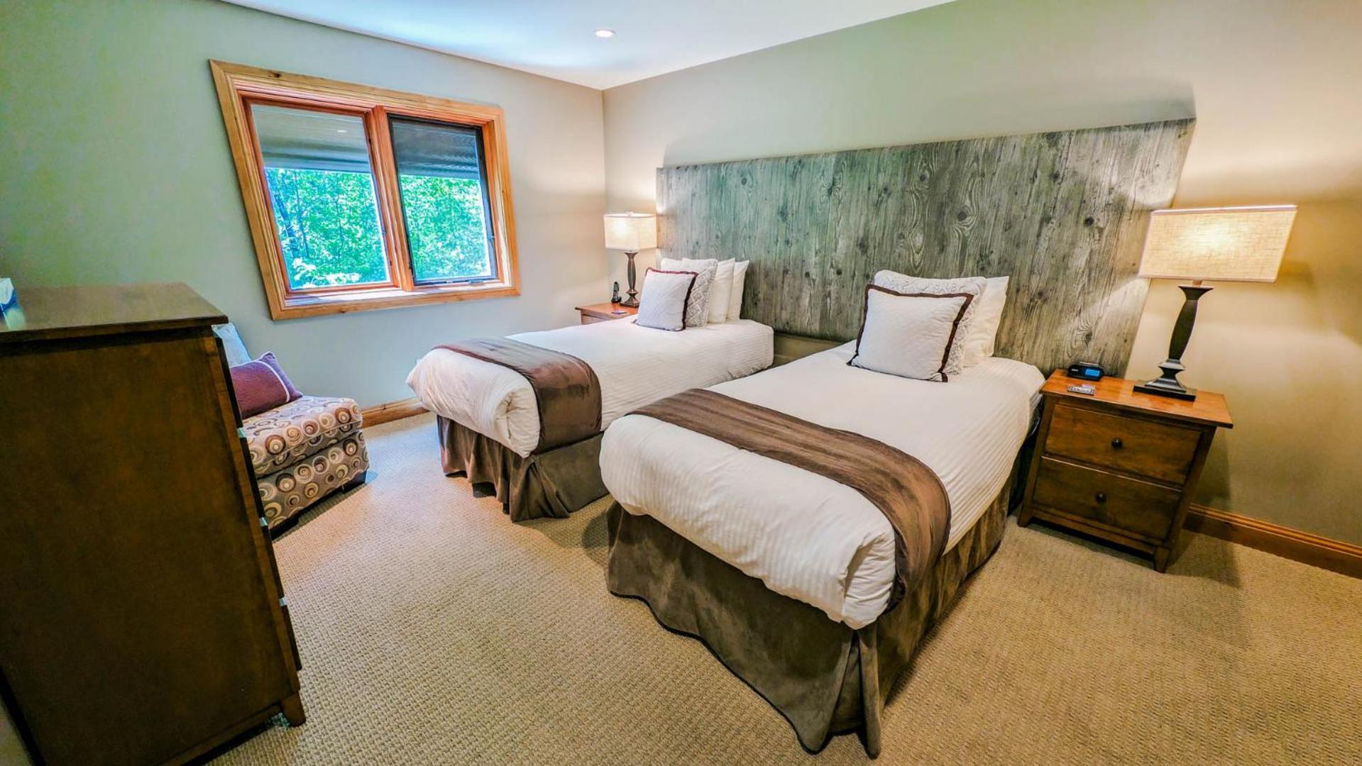 Lush Mountain Accommodations Golden Rom bilde
