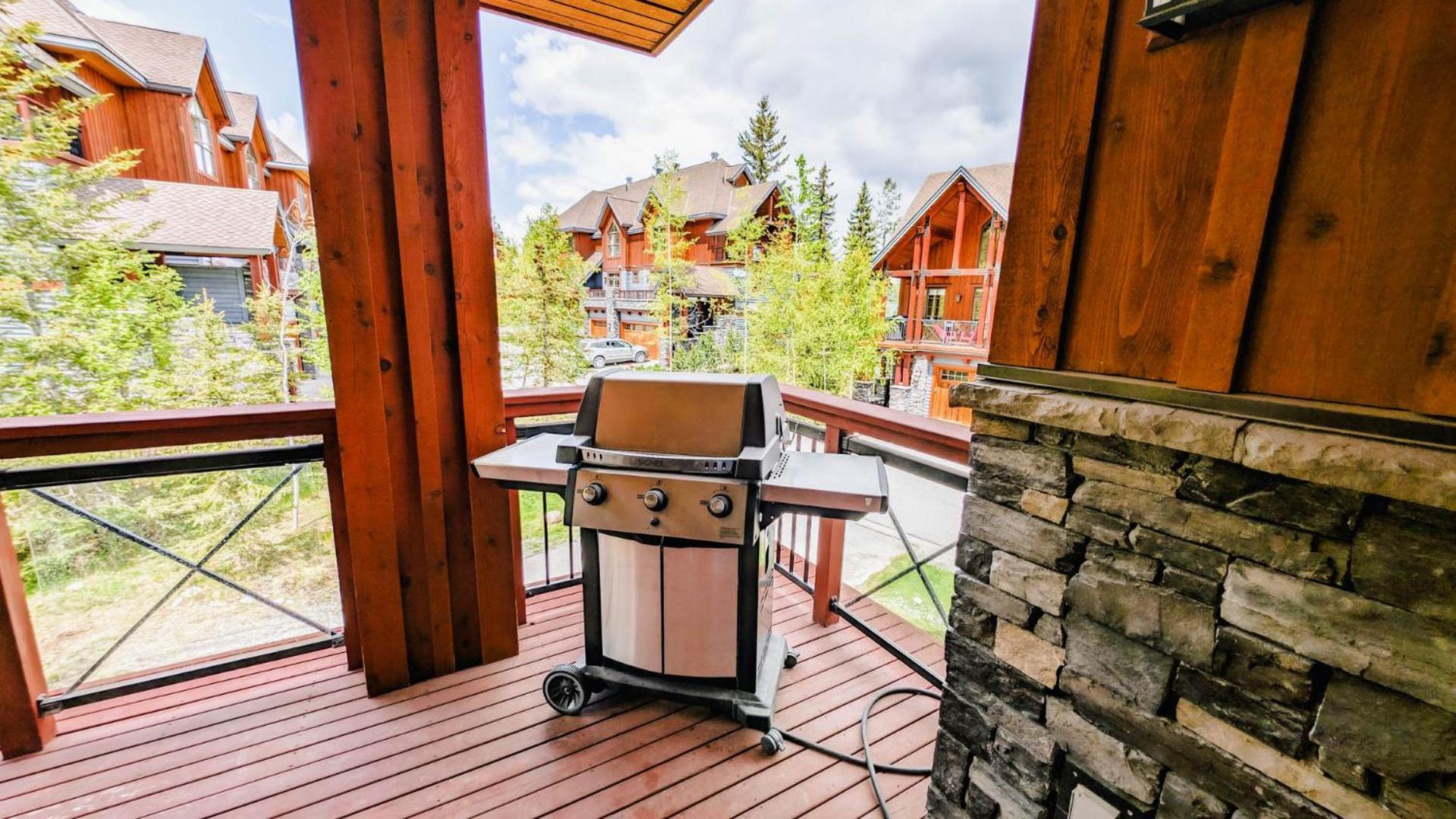 Lush Mountain Accommodations Golden Rom bilde