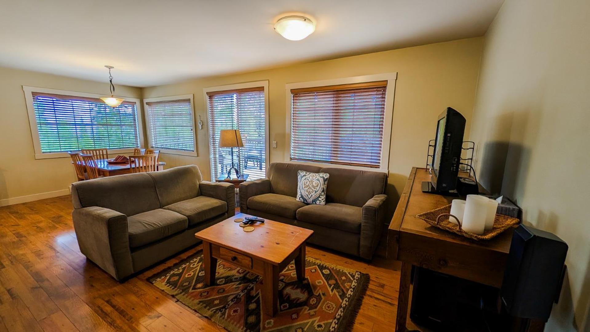 Lush Mountain Accommodations Golden Rom bilde